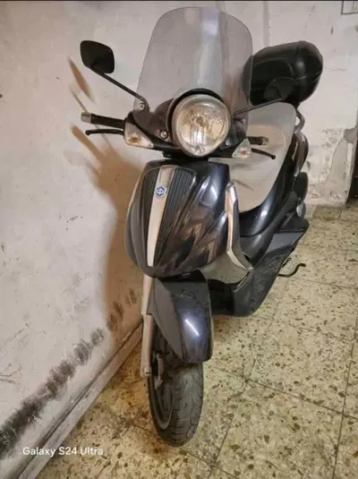 Piaggio Beverly Tourer 250 usata
