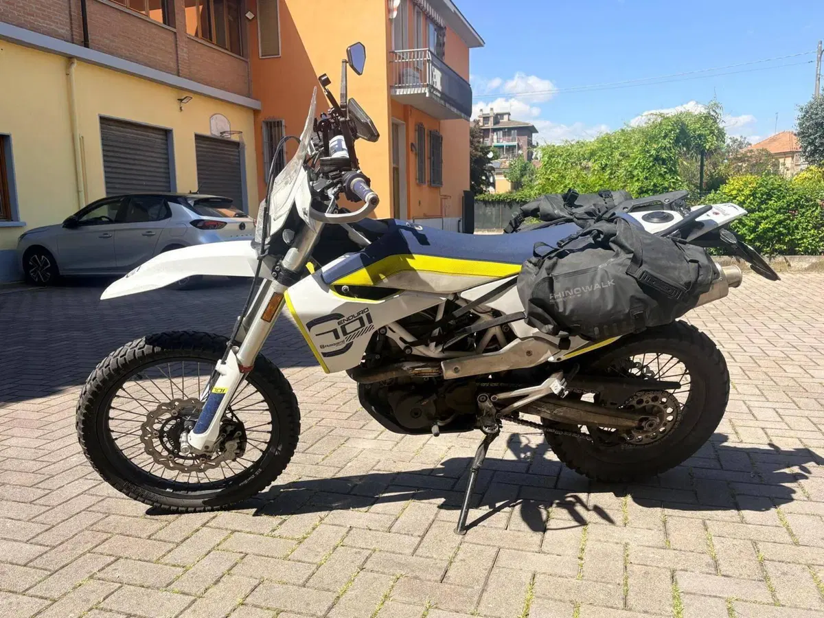 Husqvarna 701 Enduro (2017 - 19) (2)