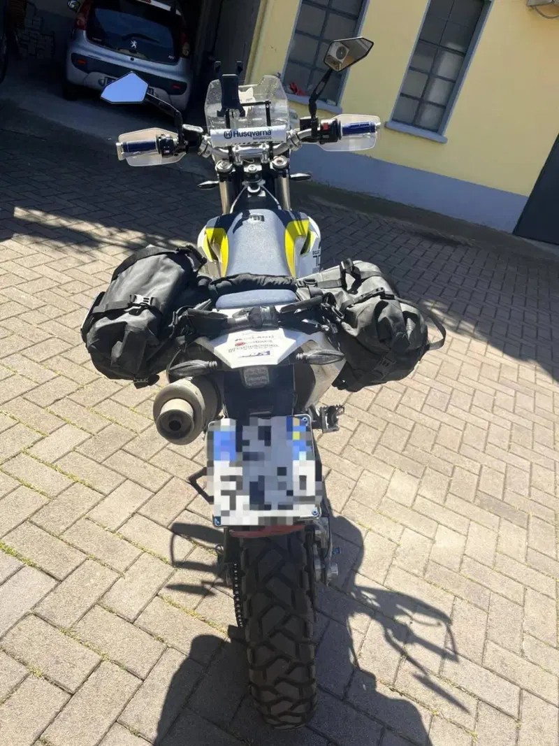 Husqvarna 701 Enduro (2017 - 19) (4)