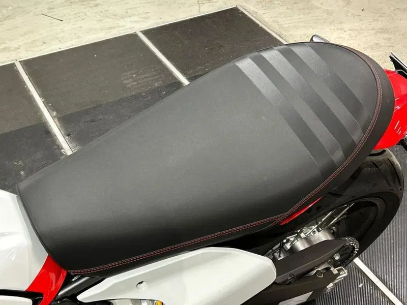 Ducati Scrambler 800 Urban Motard (2022) (11)