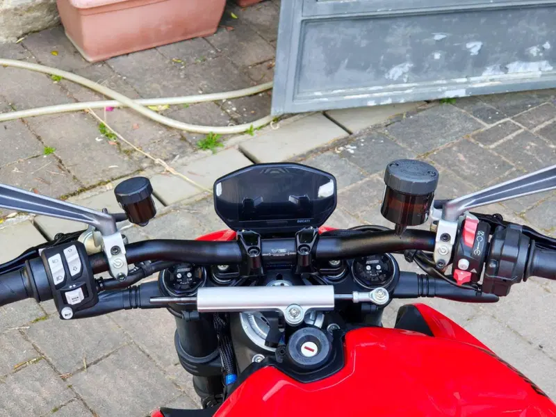 Ducati Streetfighter V2 (2022 - 24) (9)