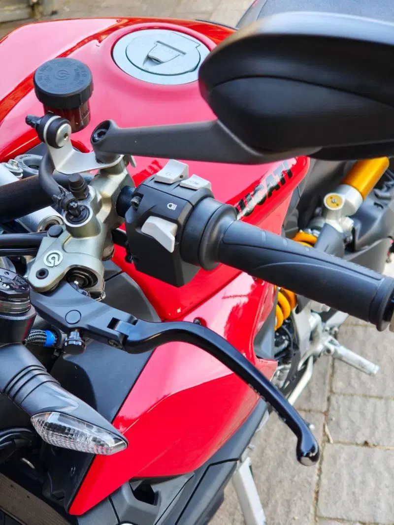 Ducati Streetfighter V2 (2022 - 24) (10)