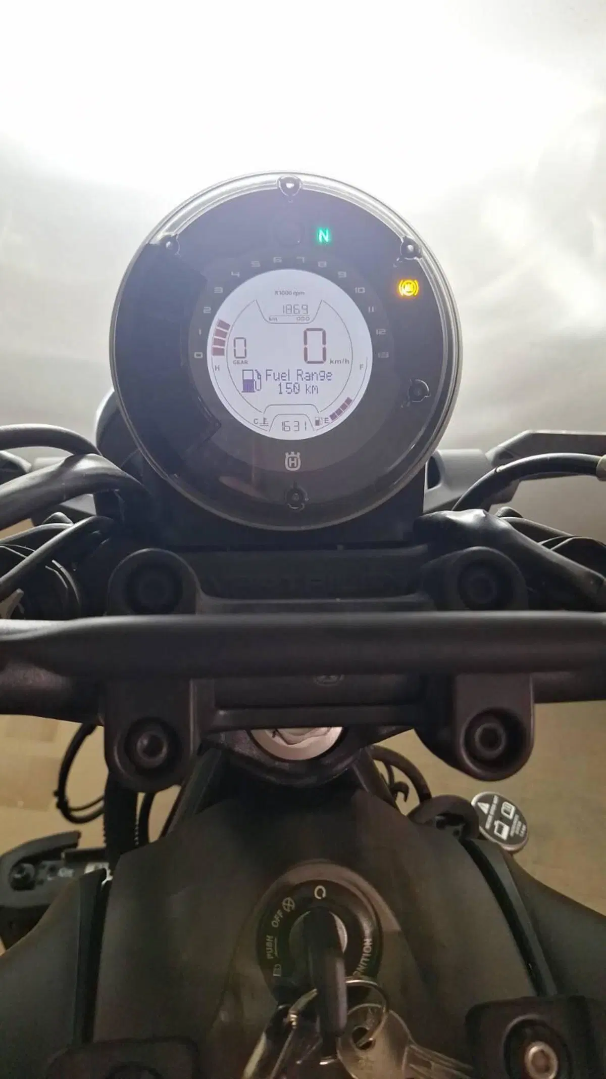 Husqvarna Svartpilen 401 (2021 - 23) (4)