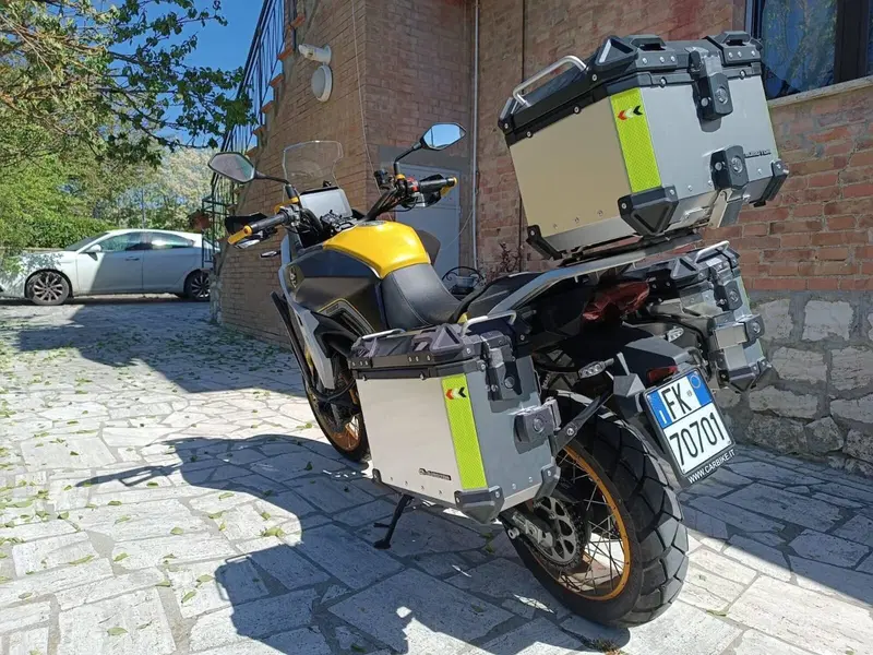 QJ Motor SVT 650 X (2024) (2)