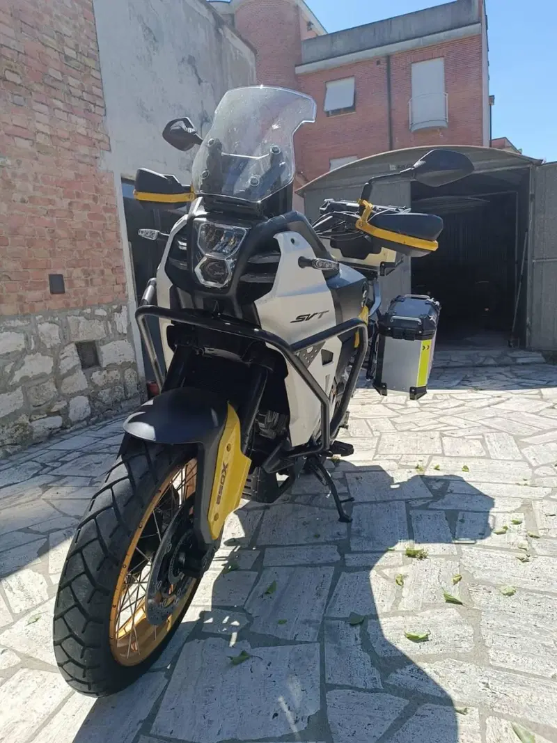 QJ Motor SVT 650 X (2024) (5)