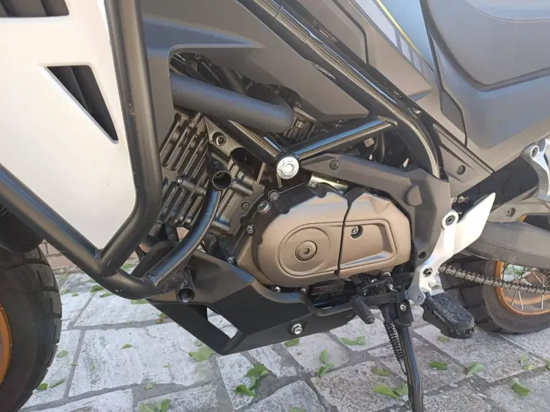 QJ Motor SVT 650 X (2024) (8)