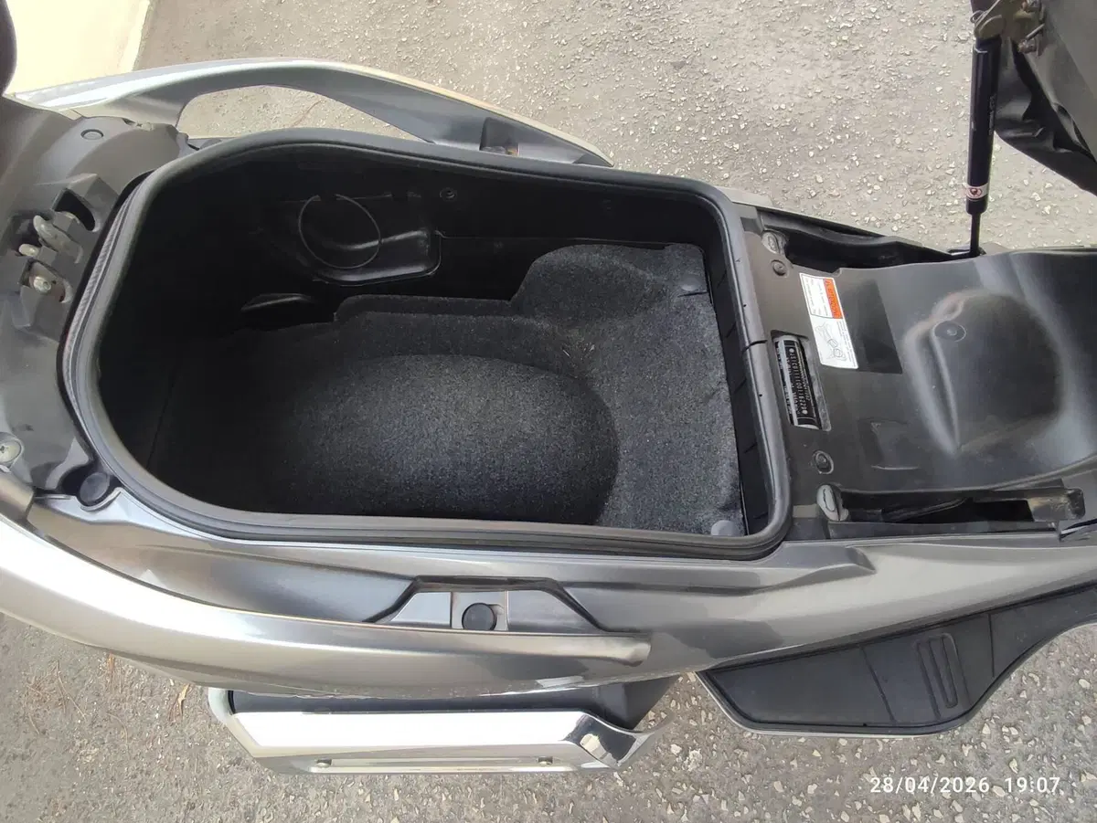 Suzuki Burgman AN 400 (2006 - 07) (6)