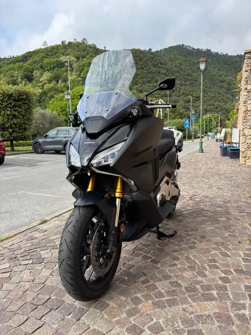 Honda Forza 750 DCT Travel (2021 - 24) (2)