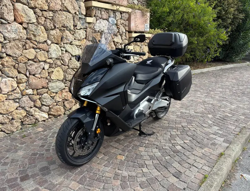 Honda Forza 750 DCT Travel (2021 - 24) (13)