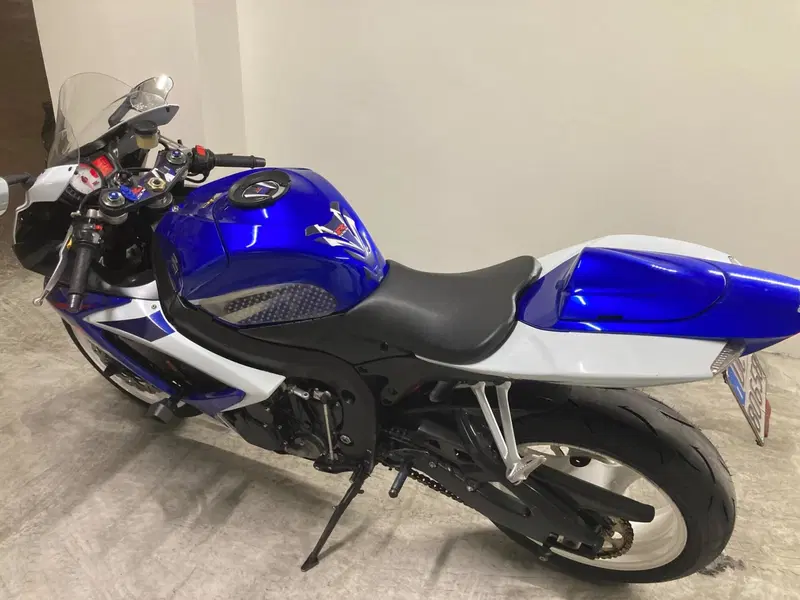Suzuki GSX R 750 (2006 - 07) (4)