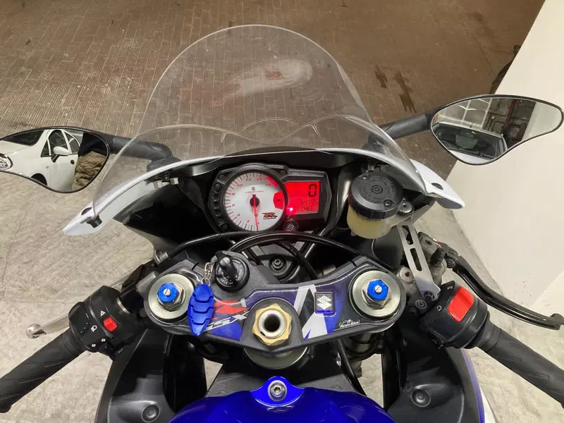 Suzuki GSX R 750 (2006 - 07) (5)