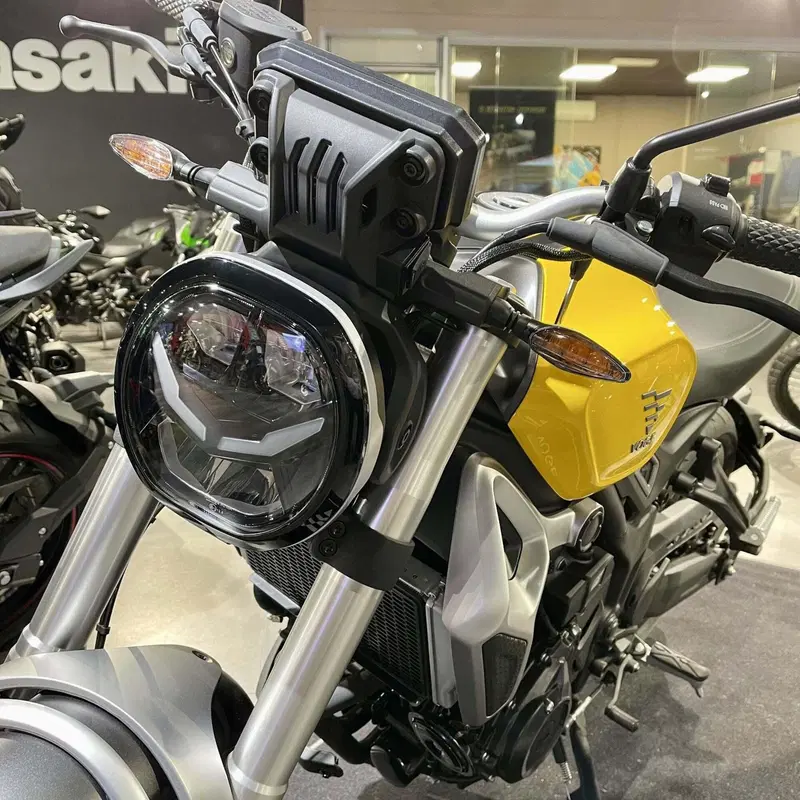 Voge Trofeo 350AC (2022 - 26) (3)