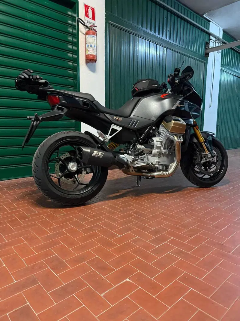 Moto Guzzi V100 Mandello S (2022 - 24) (6)