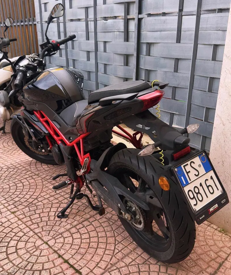 Benelli BN 125 (2021 - 25) (2)