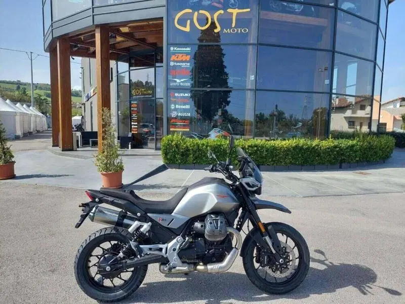 Moto Guzzi V85 Strada (2024 - 26)