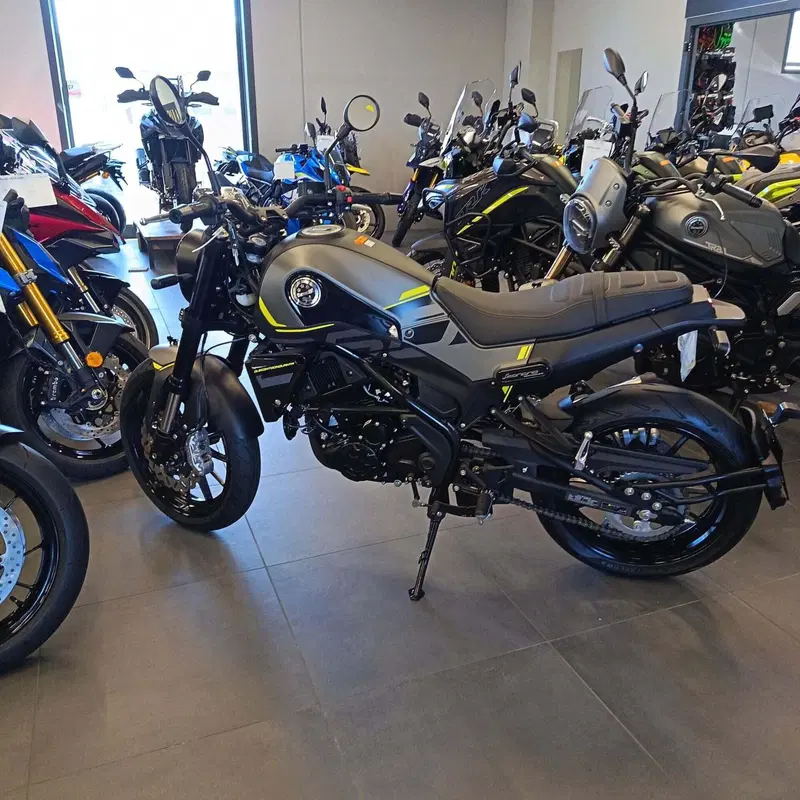 Benelli Leoncino 250 (2021 - 25) (4)