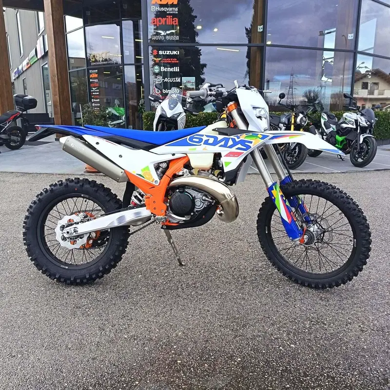 KTM 300 EXC 6Days (2026) (2)
