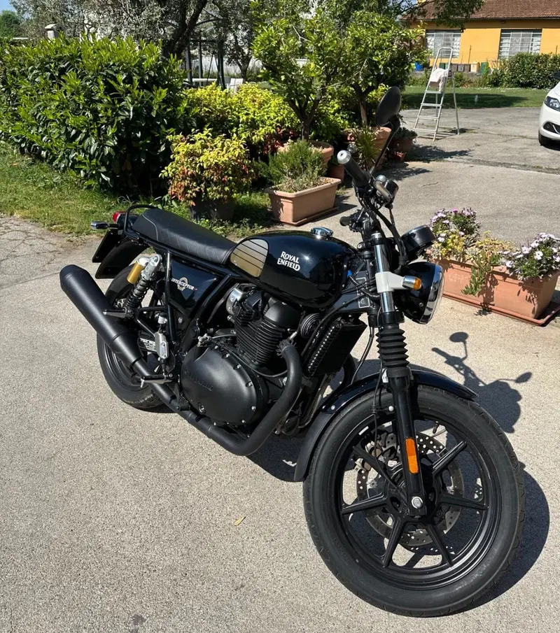 Royal Enfield Interceptor 650 (2021 - 26)