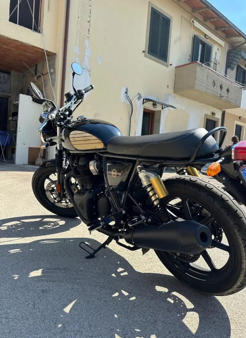 Royal Enfield Interceptor 650 (2021 - 26) (8)