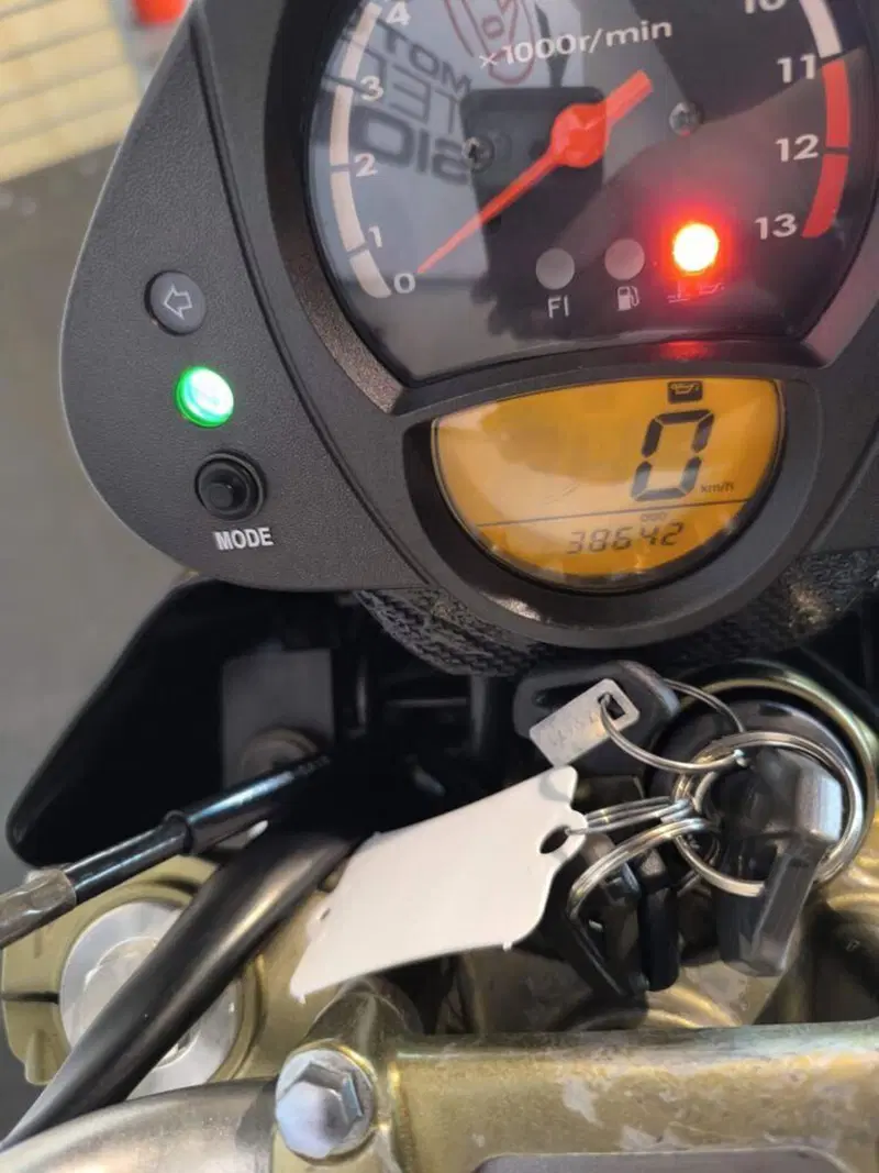 Kawasaki ER-6N (2005 - 08) (5)