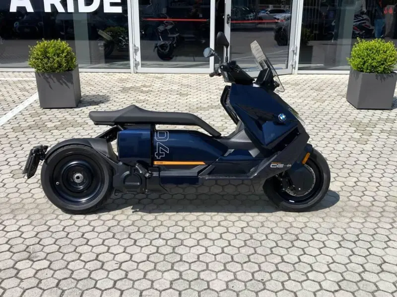 Bmw CE 04 (2021 - 25) (8)