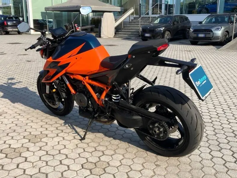 KTM 1290 Super Duke R (2021) (5)