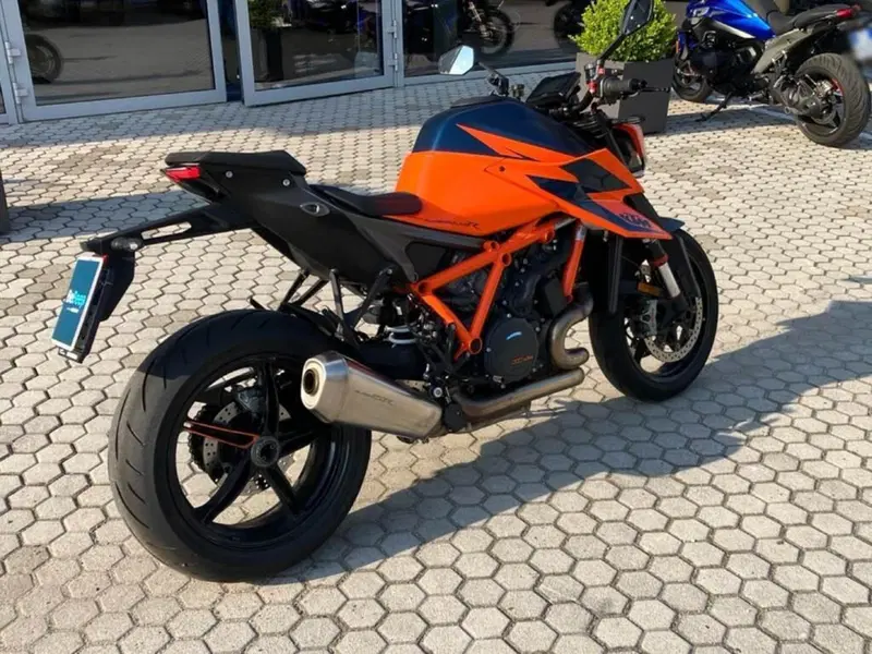 KTM 1290 Super Duke R (2021) (7)
