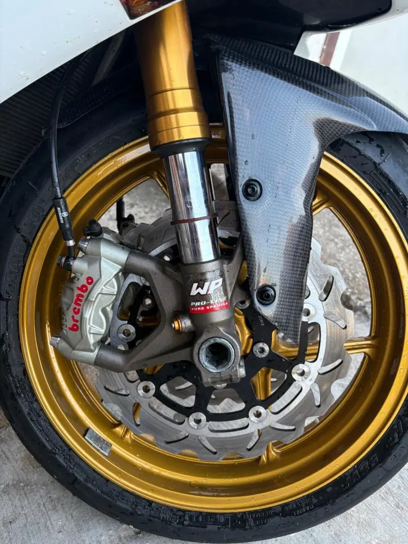 Kawasaki Ninja 600 ZX-6R (2007 - 08) (2)