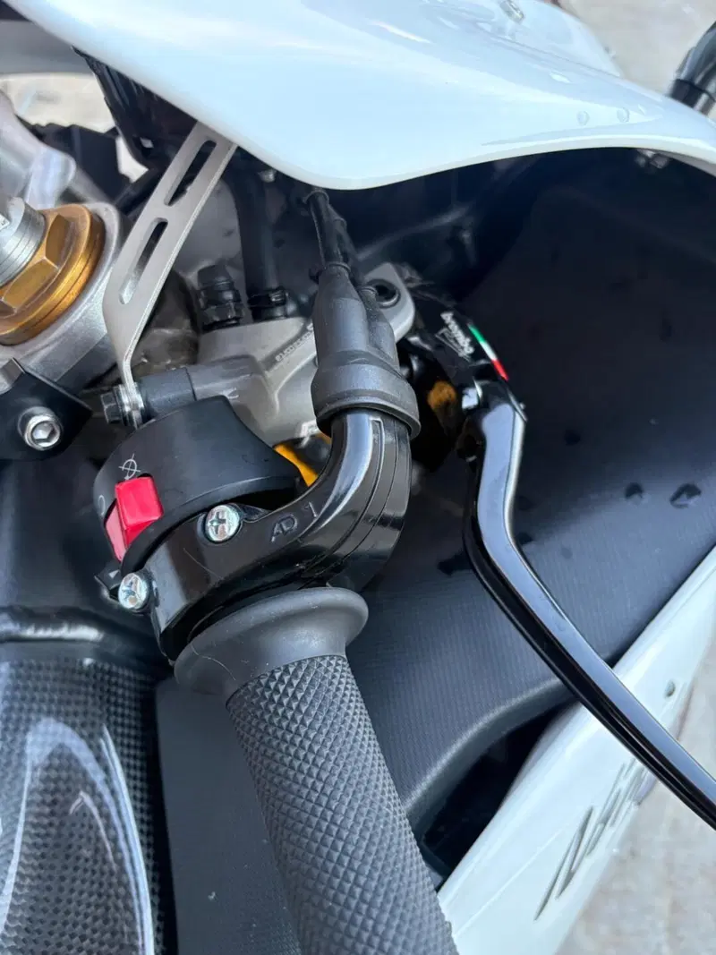 Kawasaki Ninja 600 ZX-6R (2007 - 08) (4)