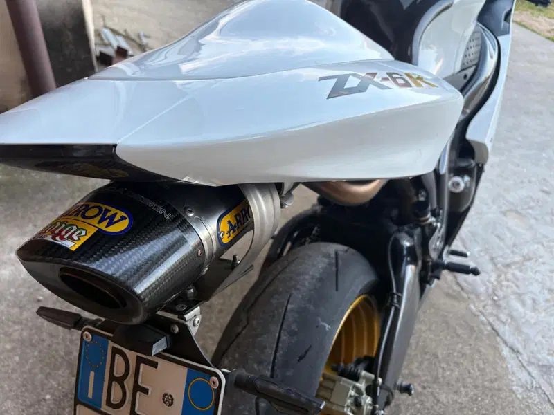 Kawasaki Ninja 600 ZX-6R (2007 - 08) (5)