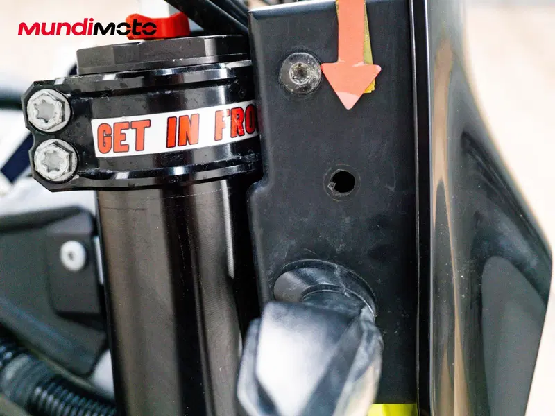 Husqvarna 701 Supermoto (2022) (18)