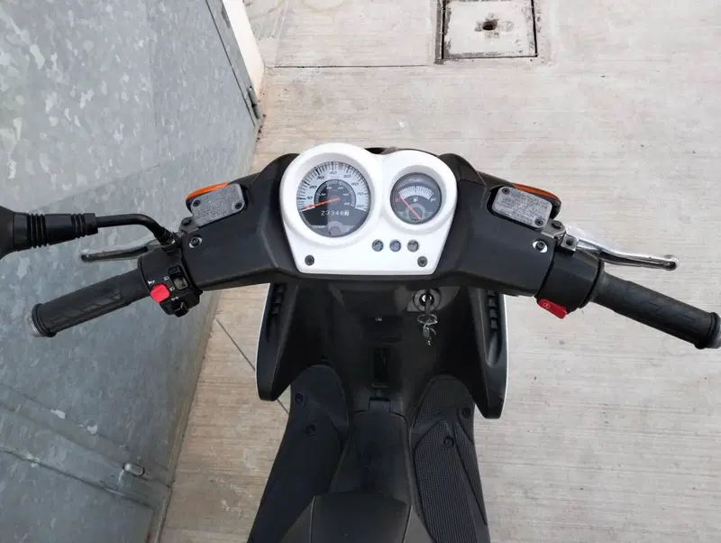 Yamaha Aerox 50 R (2007 - 18) (3)