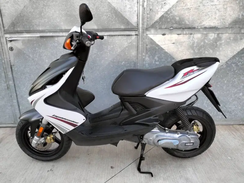 Yamaha Aerox 50 R (2007 - 18) (5)