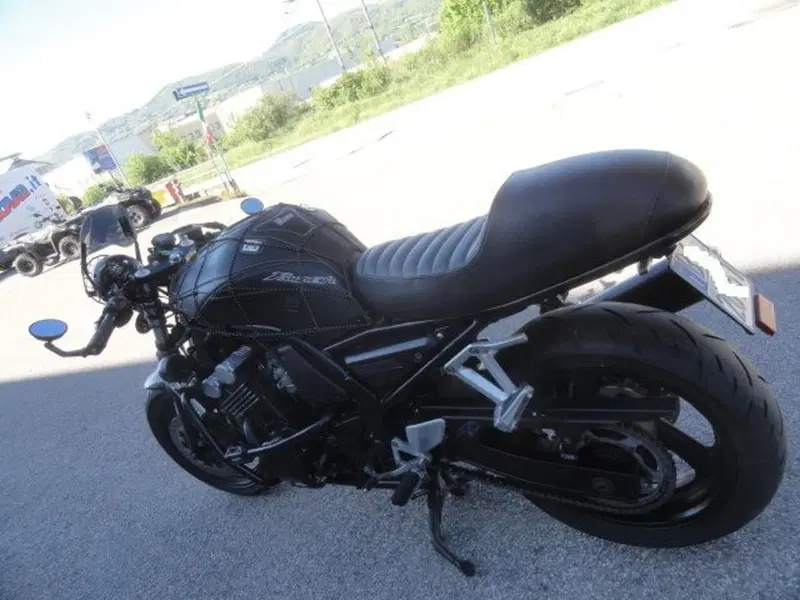 Yamaha FZS 600 Fazer (2002 - 03) (6)
