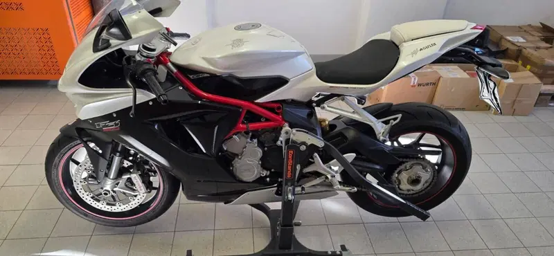 MV Agusta F3 800 EAS (2013 - 15) (2)