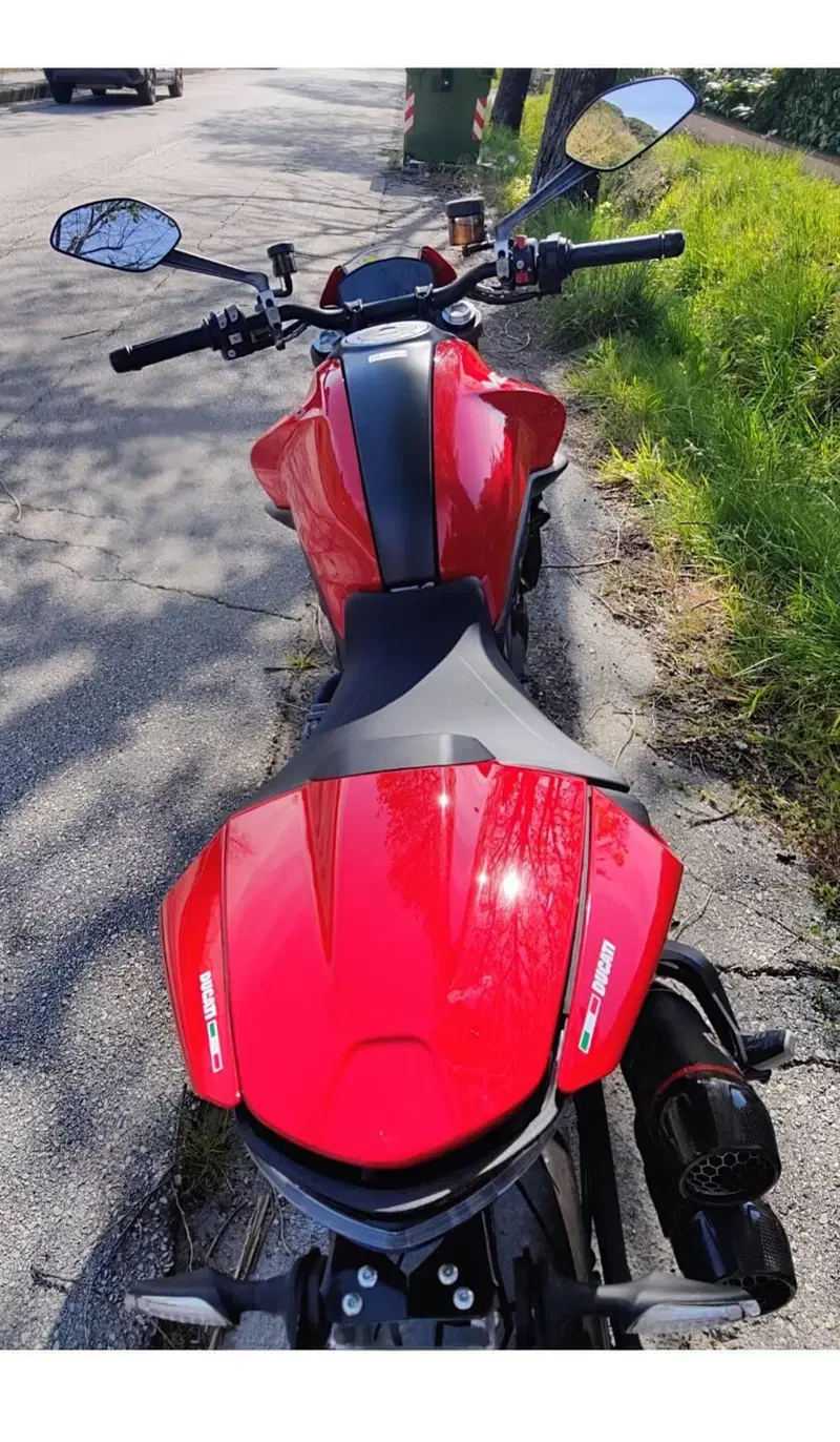 Ducati Monster 937 + (2021 - 25) (4)