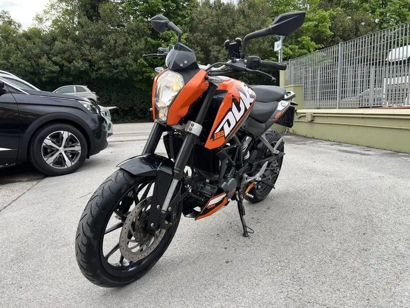 KTM 125 Duke ABS (2013 - 16) (2)
