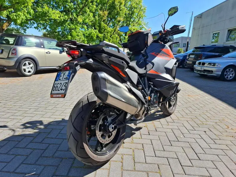 KTM 1290 Super Adventure S (2021) (5)