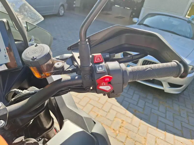 KTM 1290 Super Adventure S (2021) (7)