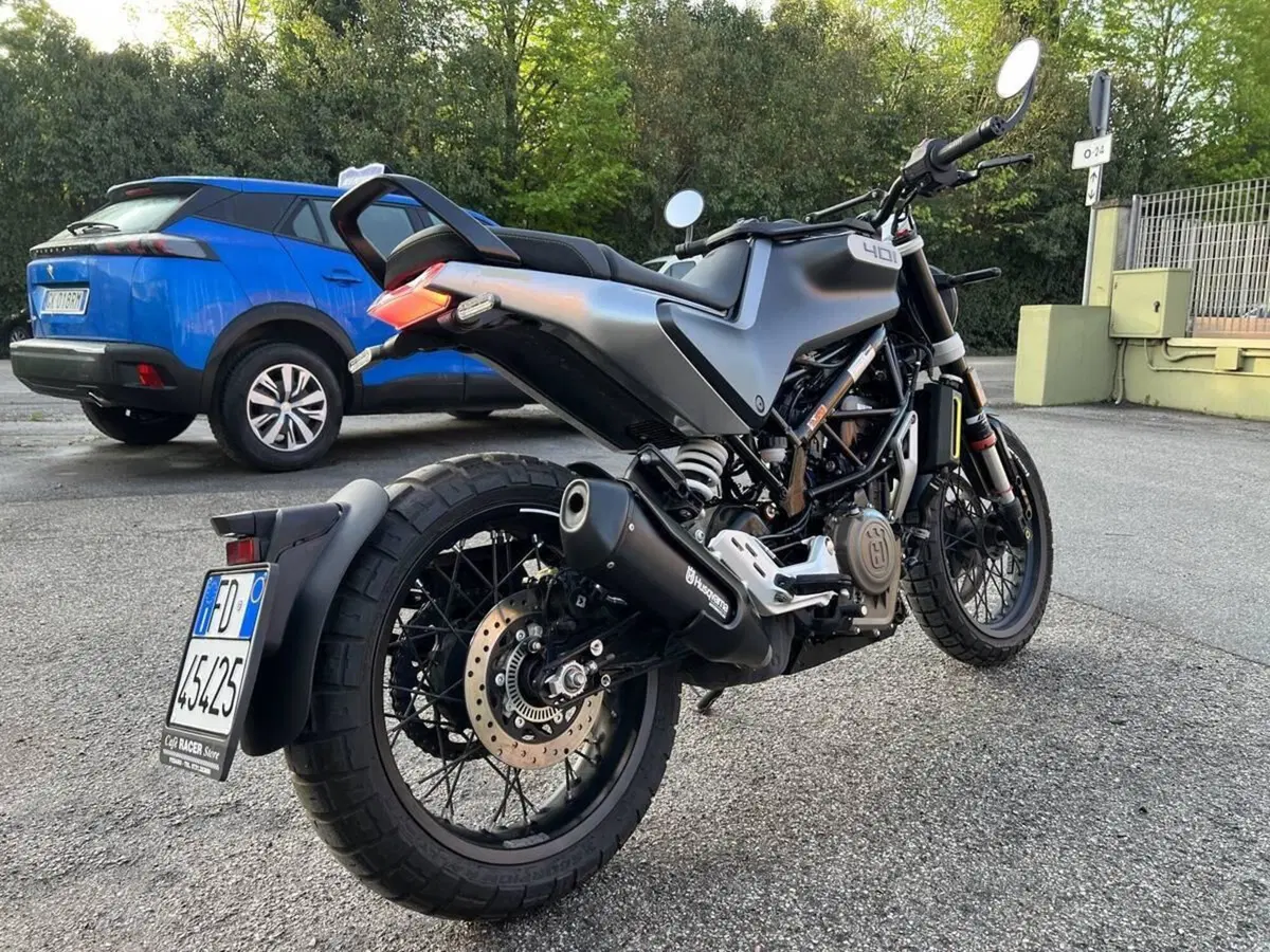 Husqvarna Vitpilen 401 (2021 - 23) (7)