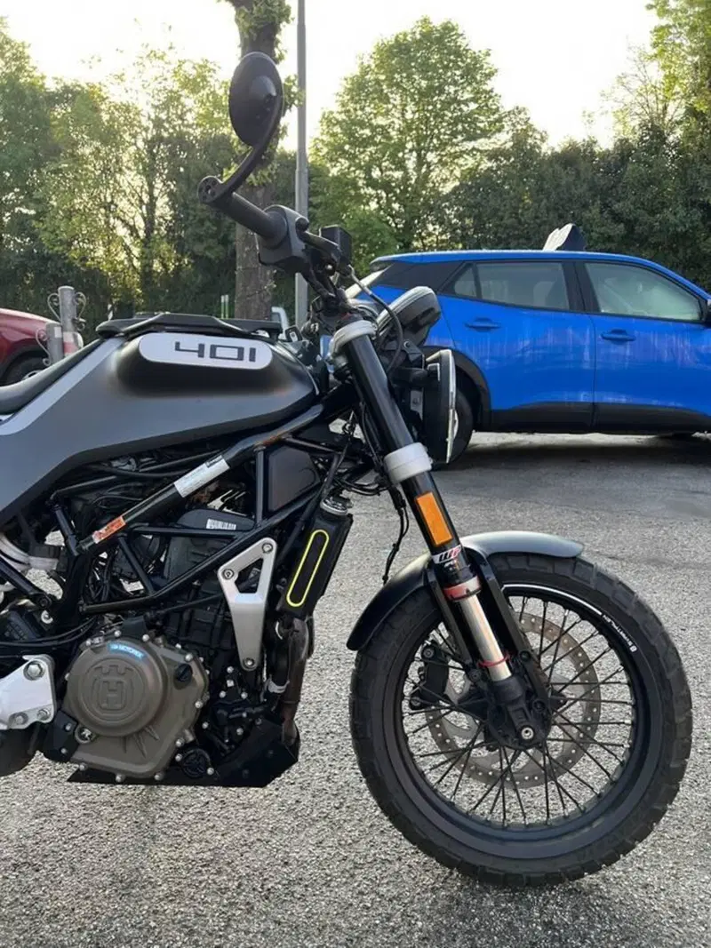 Husqvarna Vitpilen 401 (2021 - 23) (4)