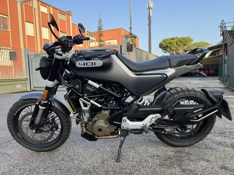 Husqvarna Vitpilen 401 (2021 - 23) (2)
