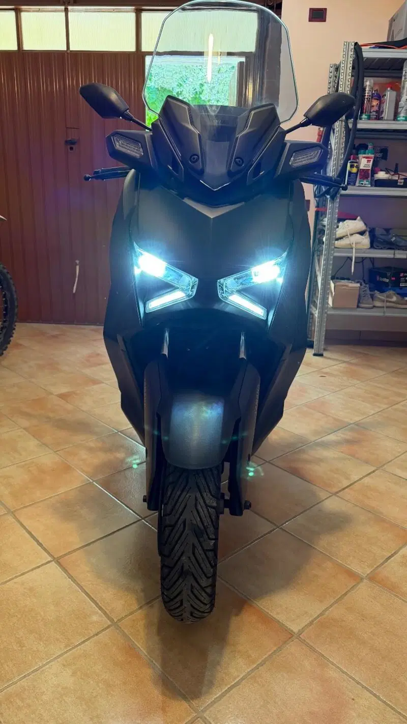 Yamaha X-Max 300 (2021 - 24)