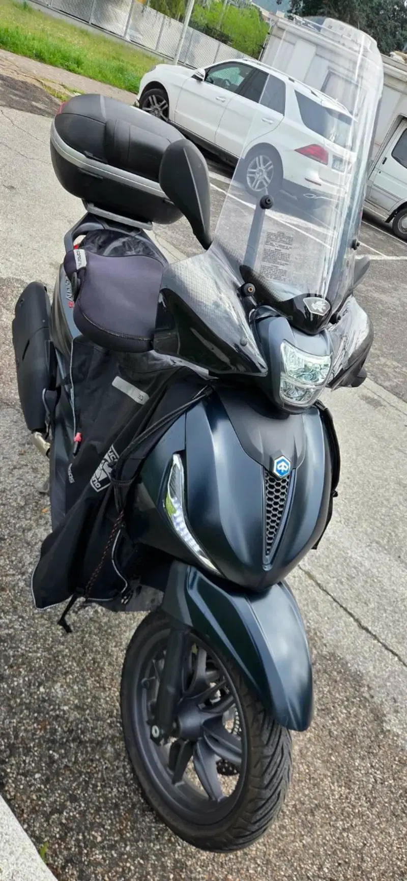 Piaggio Beverly 400 S ABS-ASR (2021 - 24) (2)
