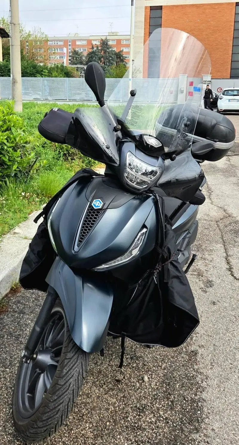 Piaggio Beverly 400 S ABS-ASR (2021 - 24) (5)
