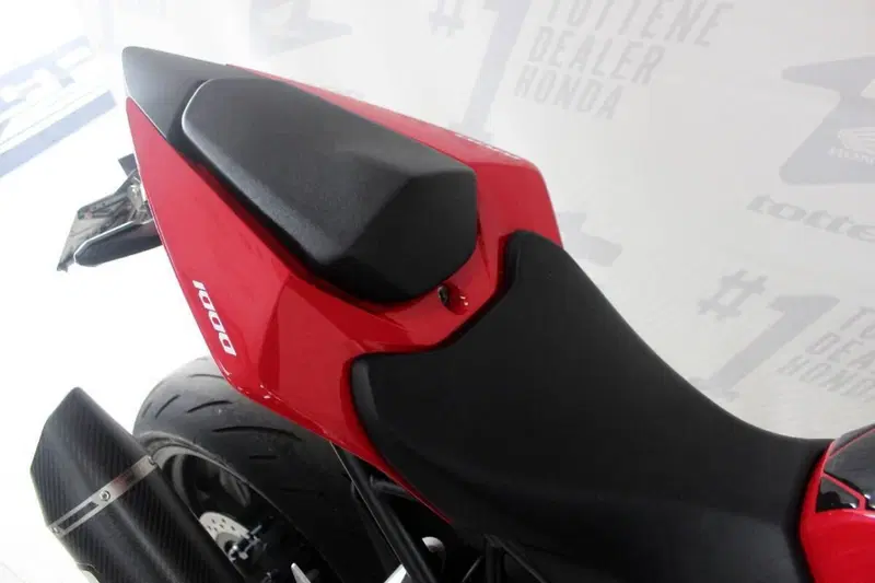 Honda CB 1000 Hornet (2025 - 26) (6)