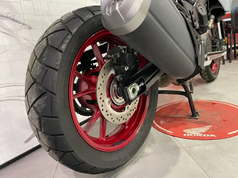 Suzuki V-Strom 1050DE (2023 - 24) (10)