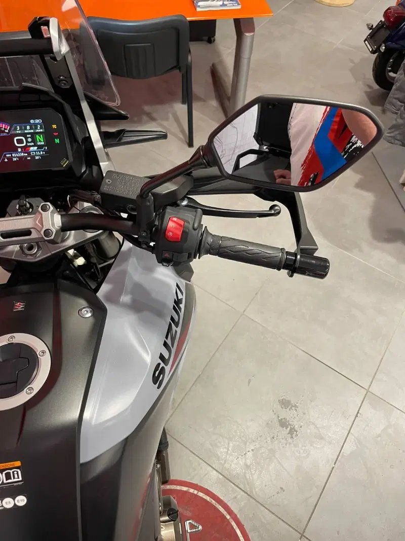 Suzuki V-Strom 1050DE (2023 - 24) (15)