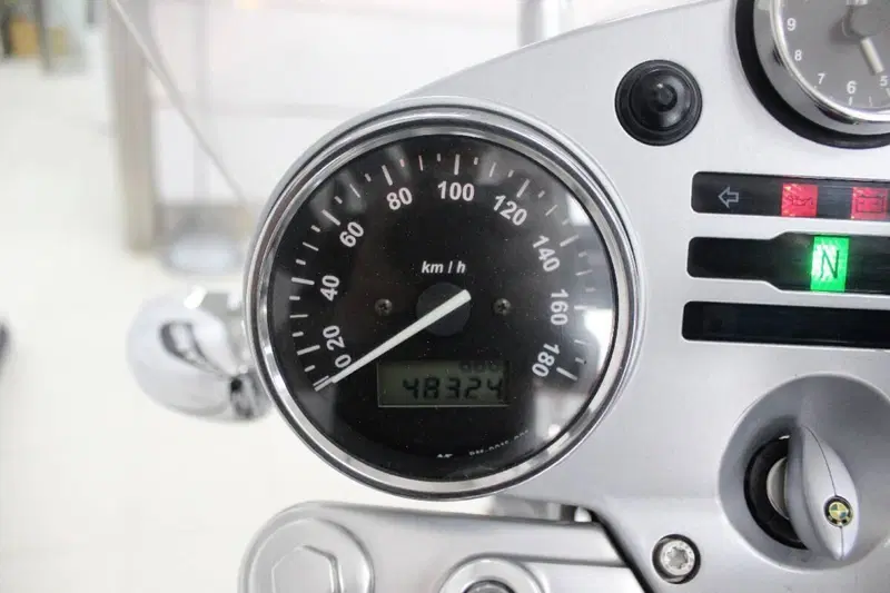 Bmw R 1200 C Montauk (6)