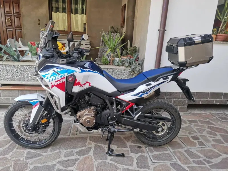 Honda Africa Twin CRF 1100L ES DCT (2024 - 26) (2)